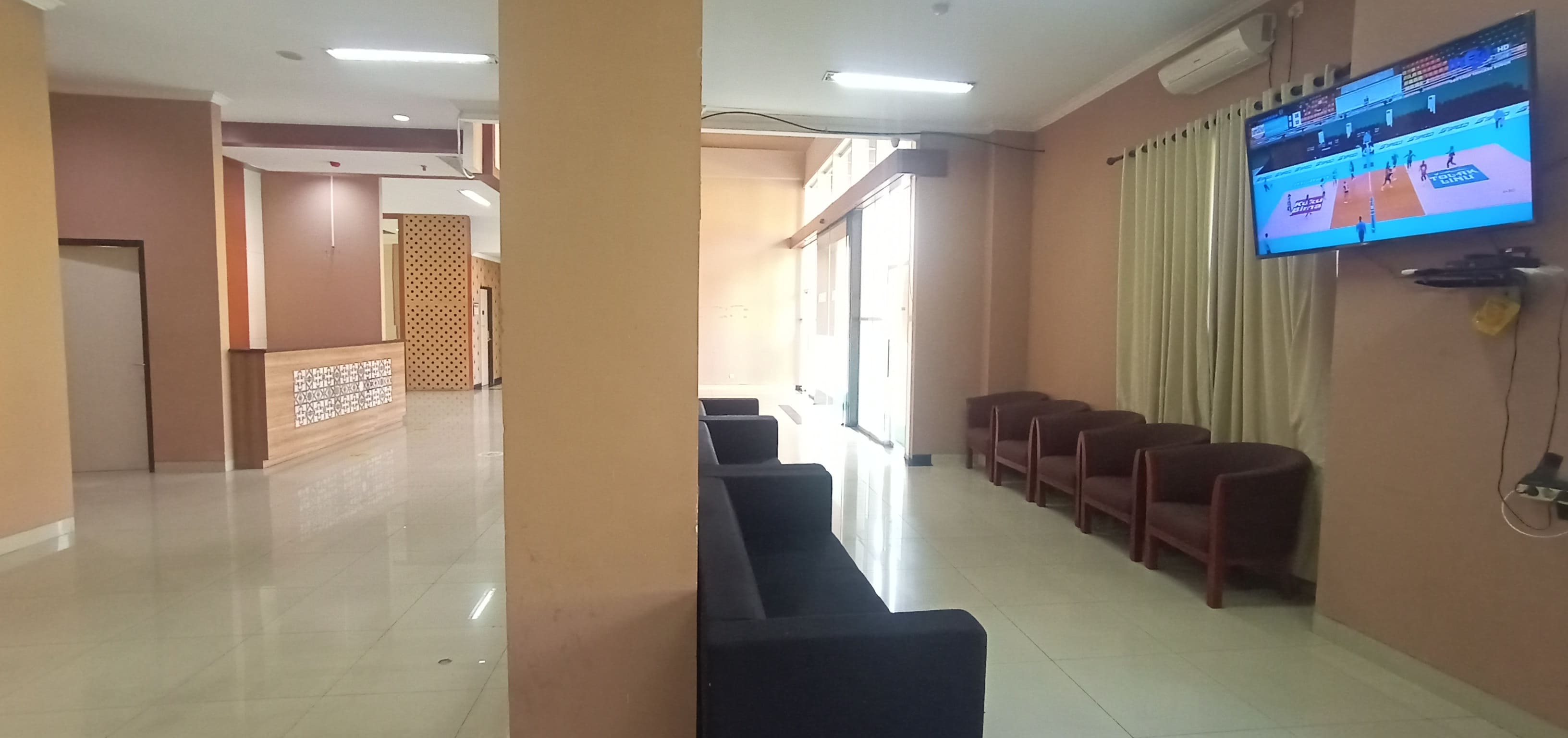 Hall image 2