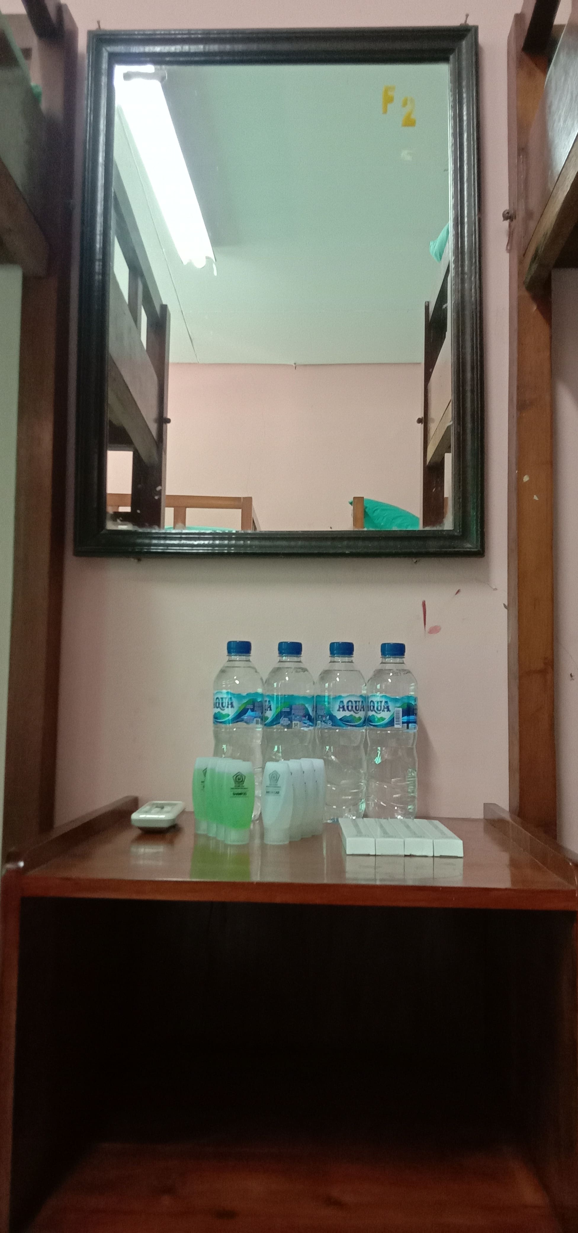 Room image 2