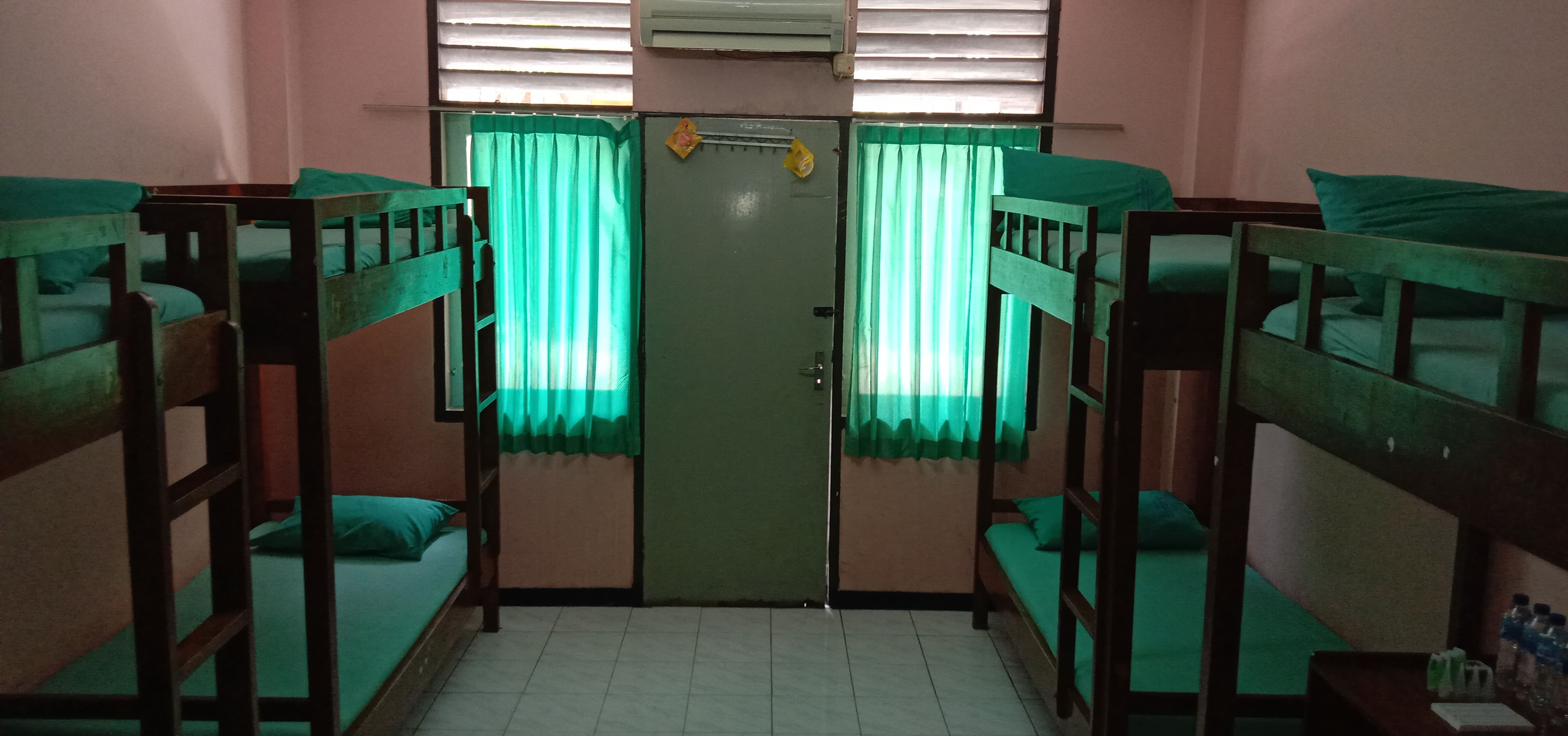 Room image 3
