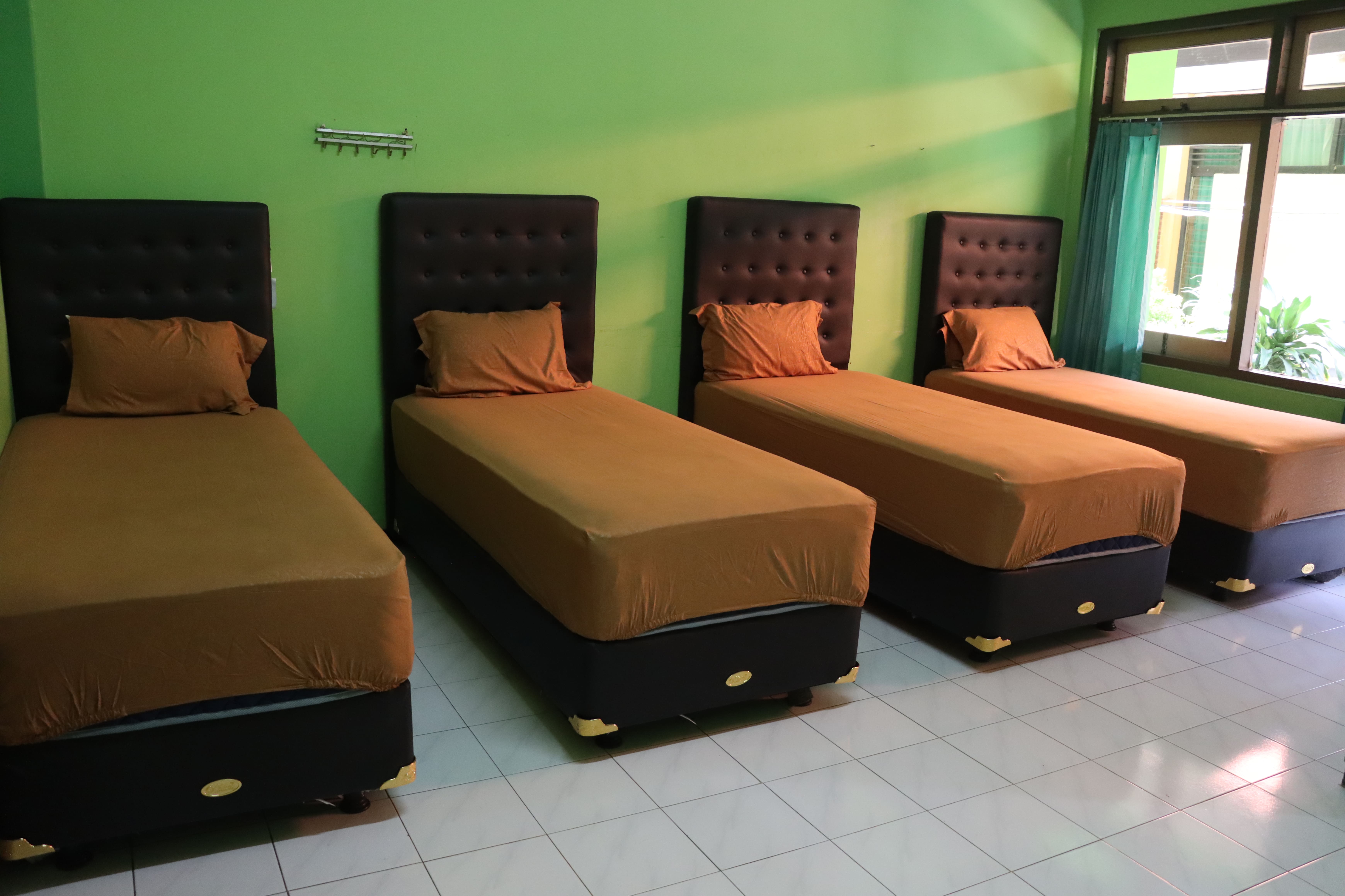 Standart 4 Single Bed