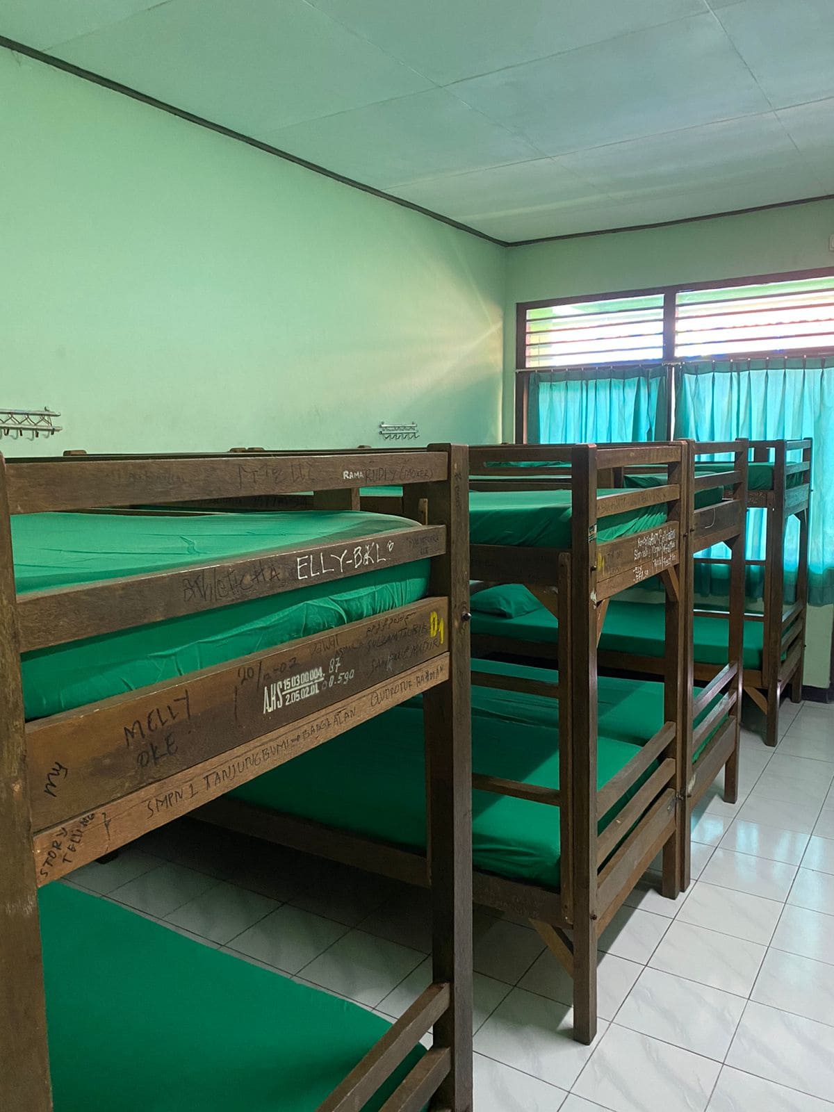 Room image 2