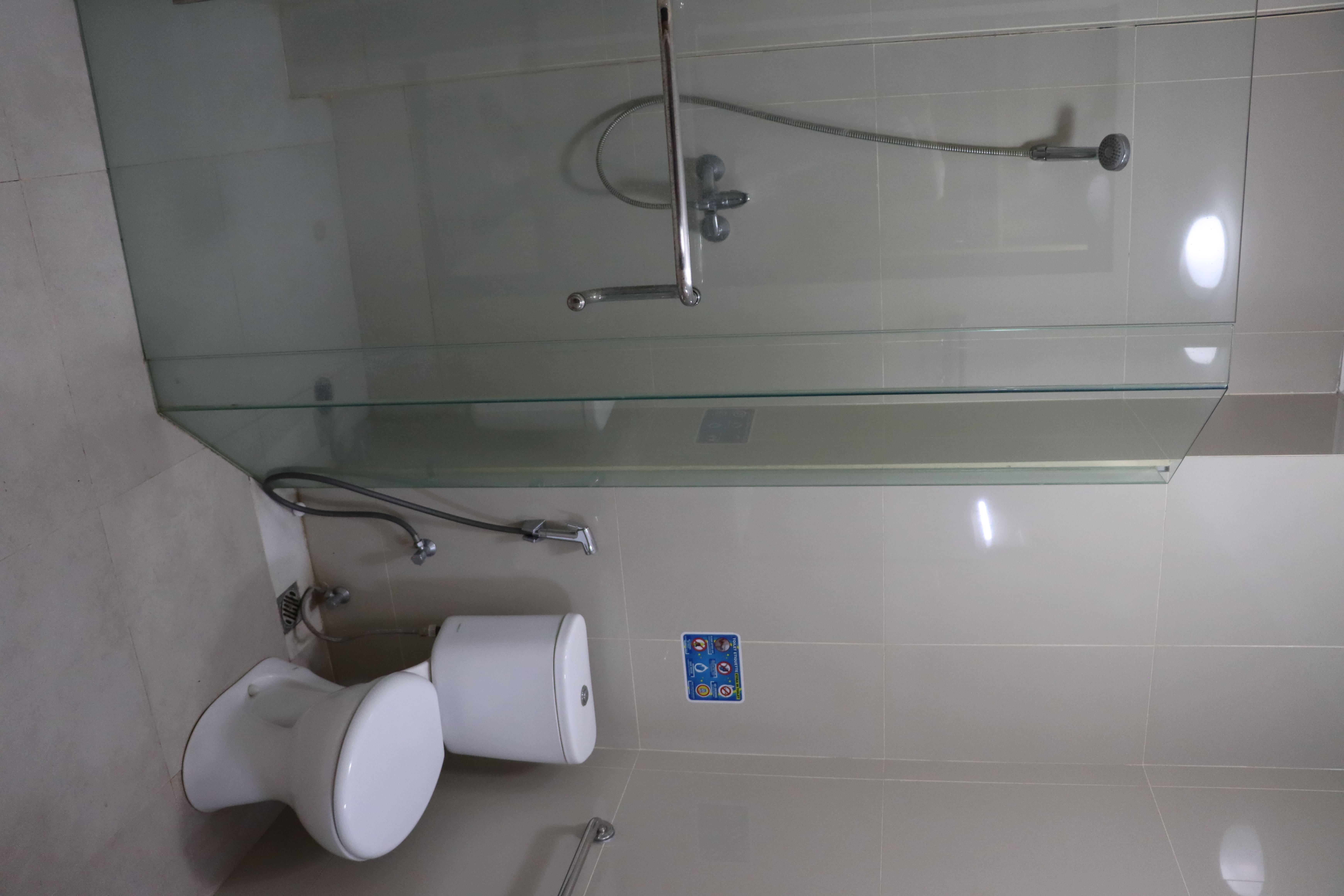 Room image 11