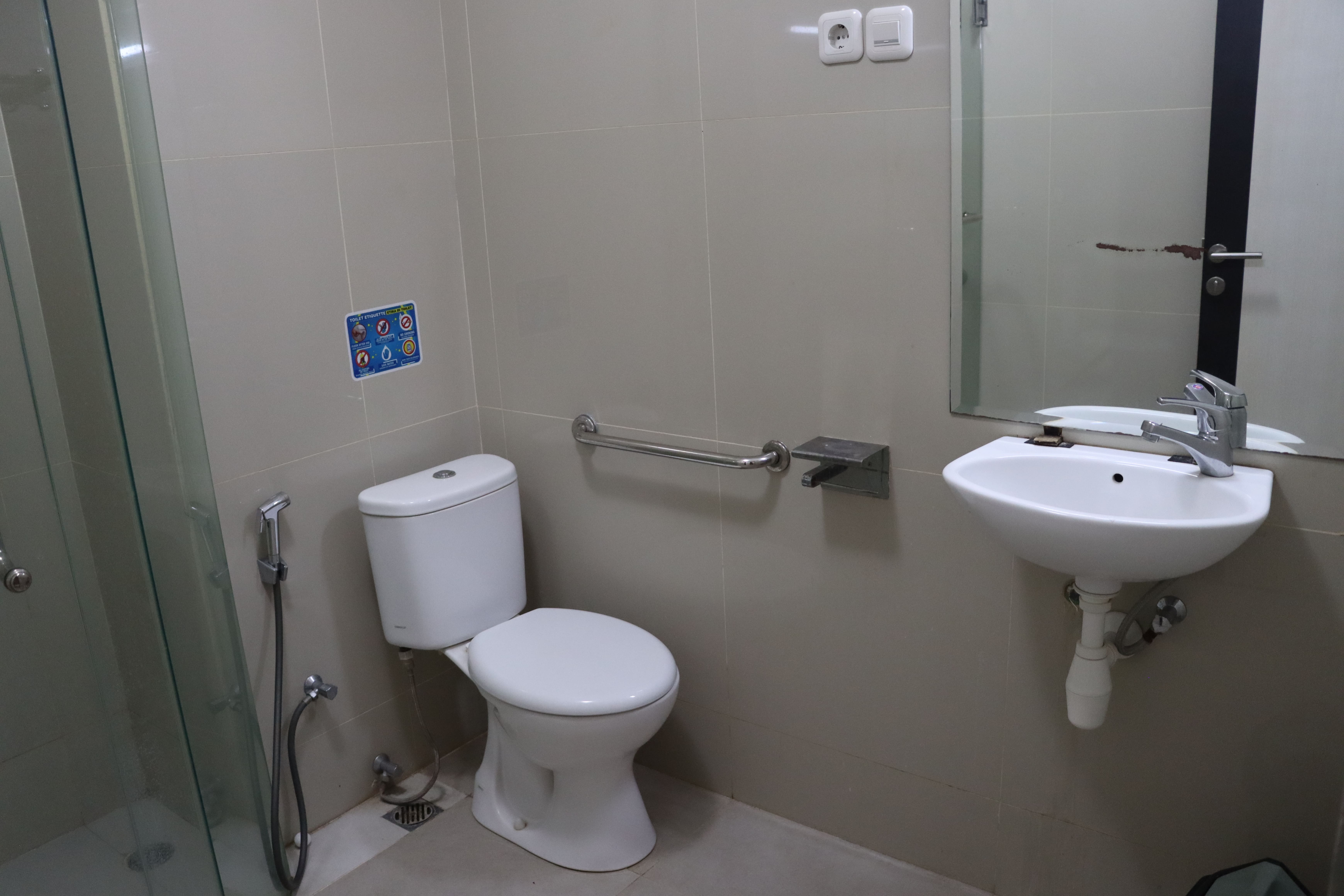 Room image 12