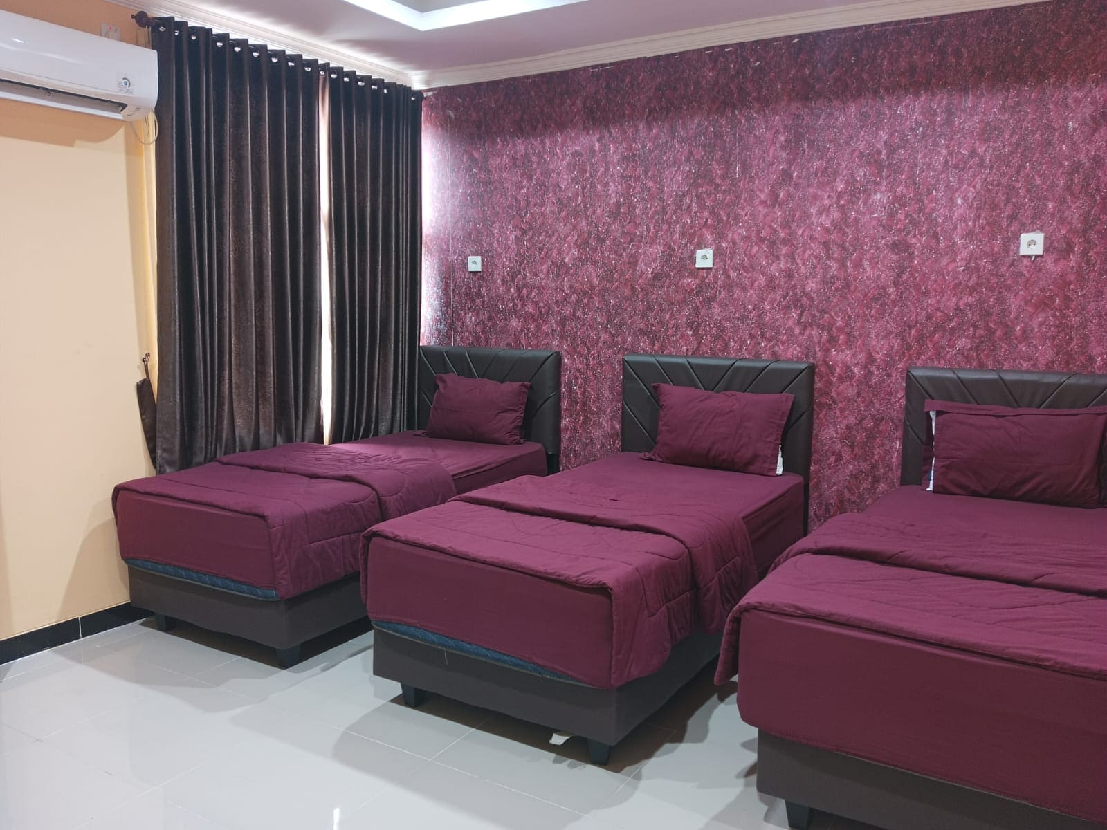 Room image 2