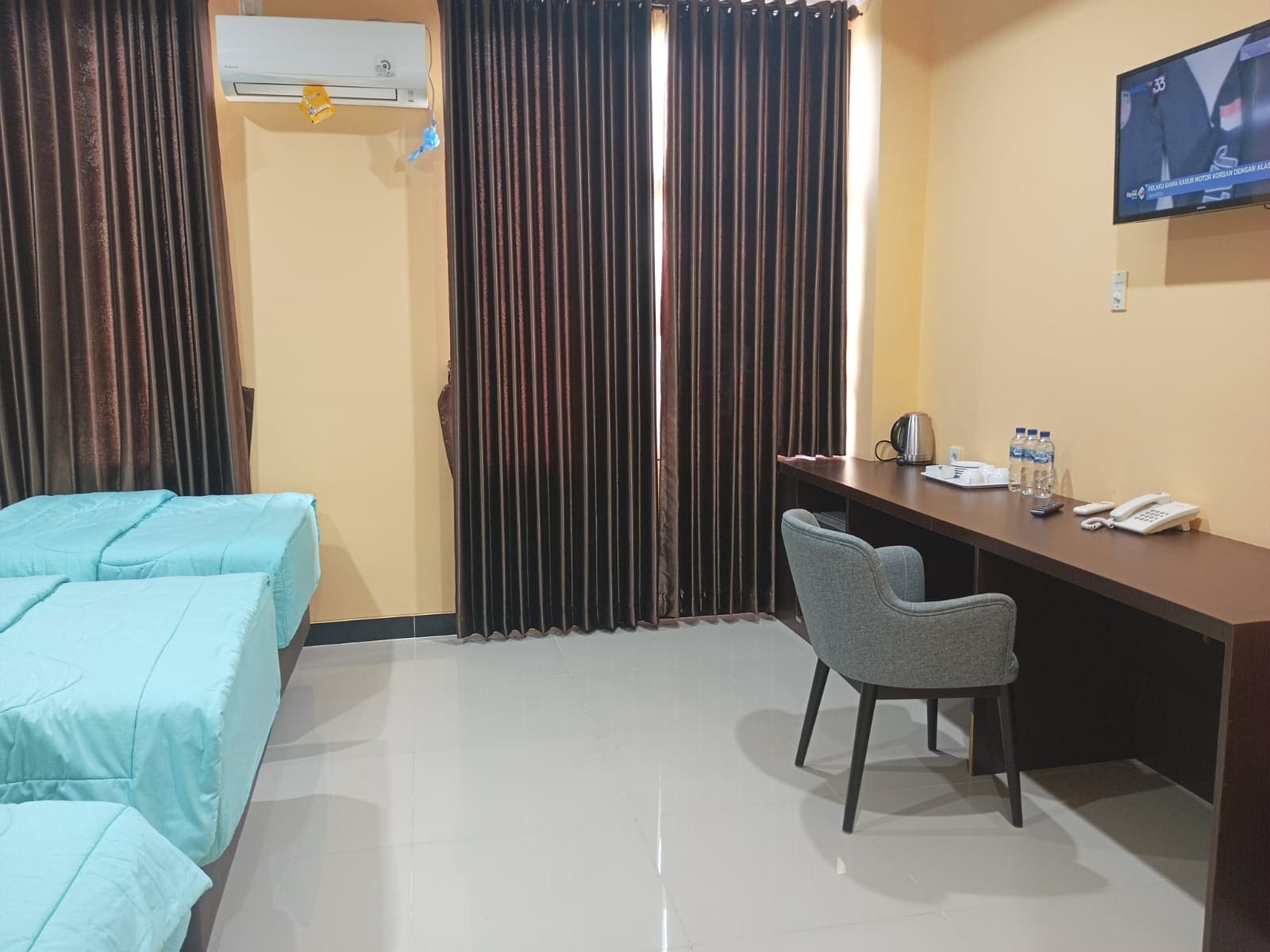 Room image 4