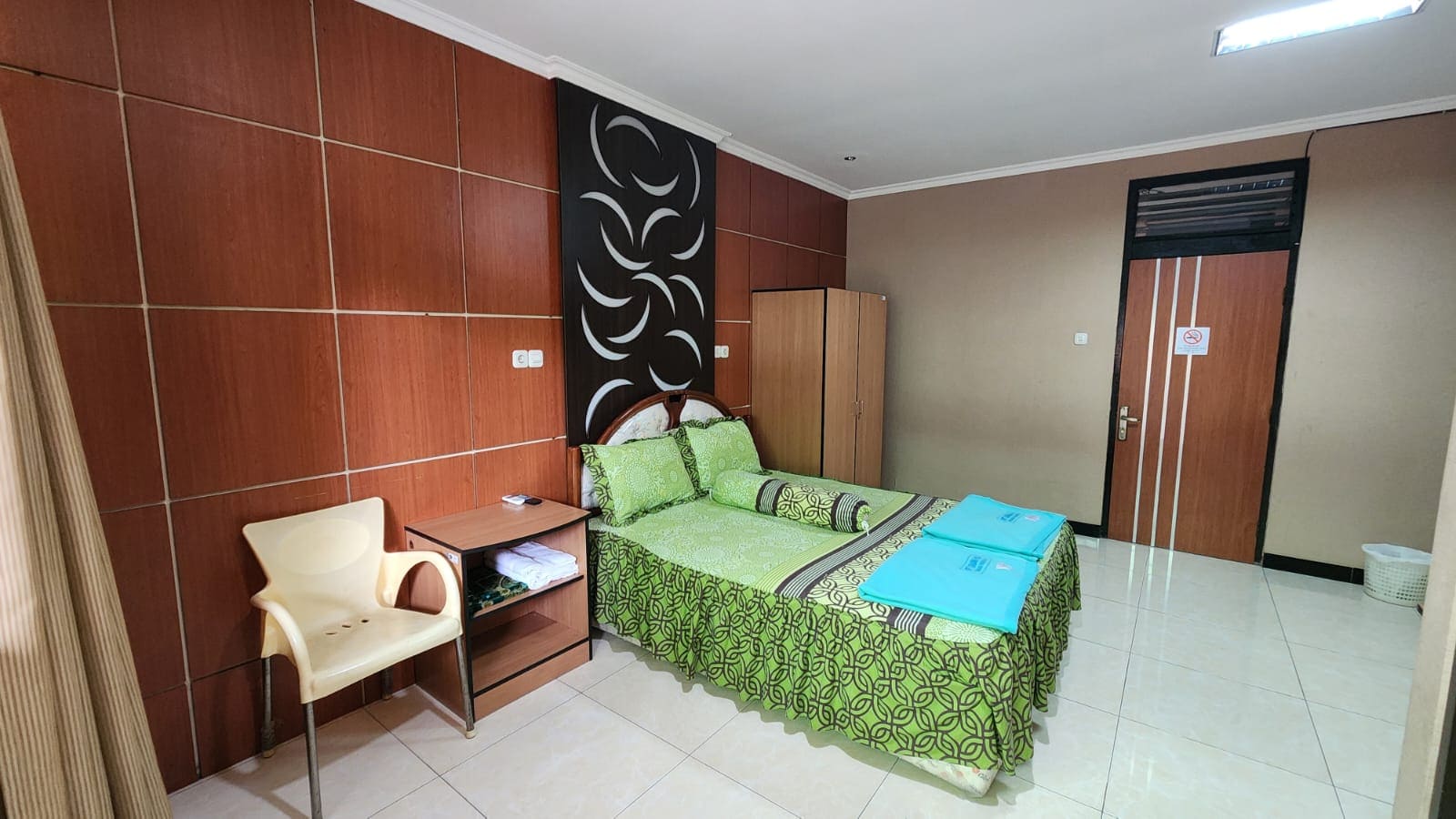 Room image 10